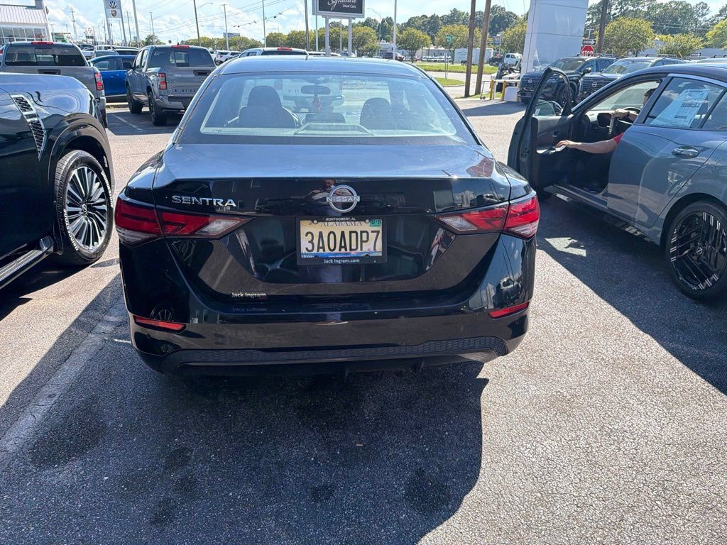 Used 2024 Nissan Sentra S FWD image 15