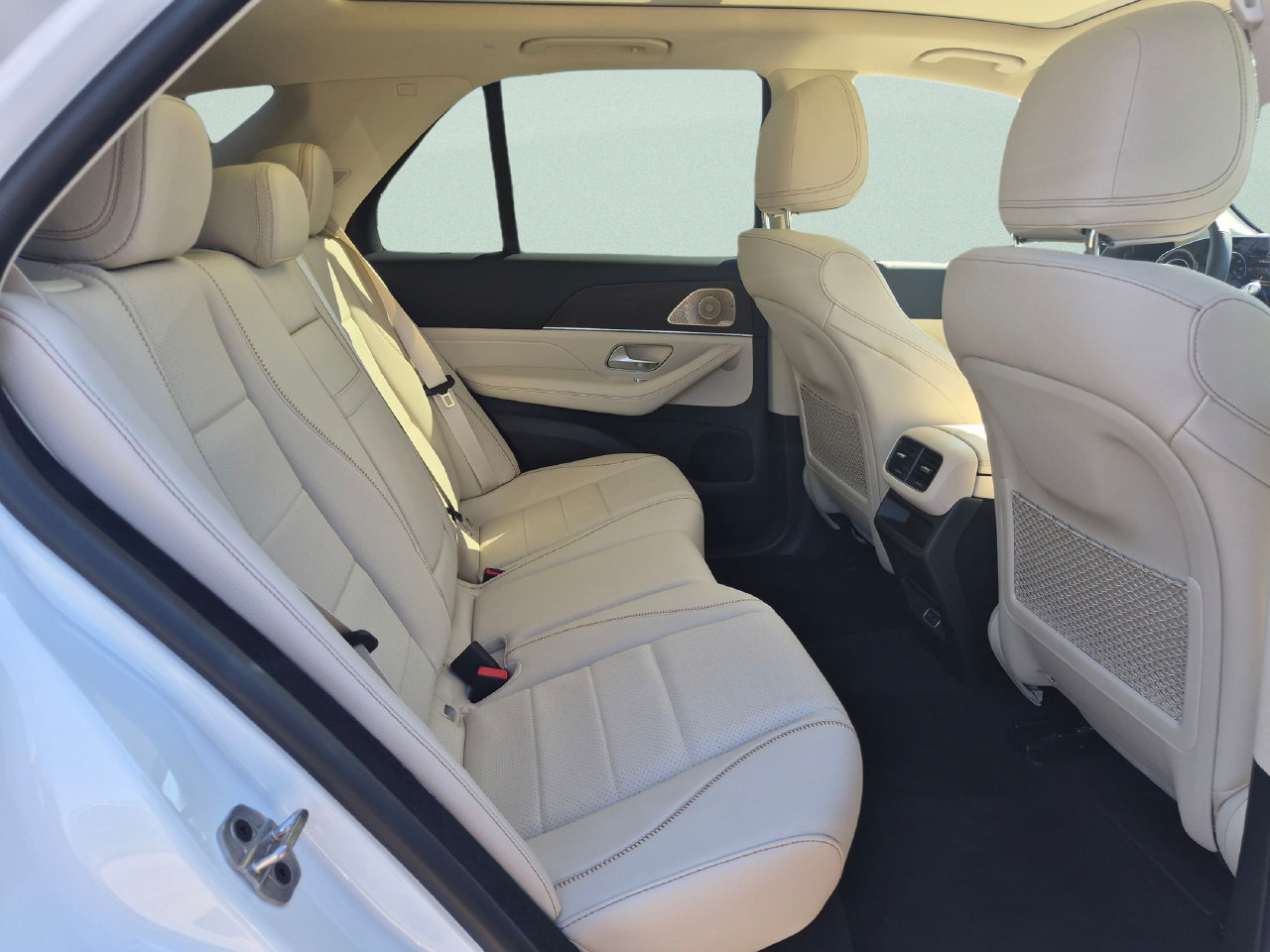 New 2027 Mercedes-Benz GLE 450 4MATIC image 9