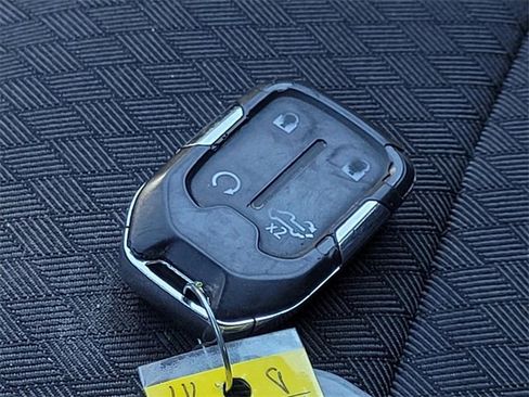 Used 2021 Chevrolet Silverado 1500 LT image 30