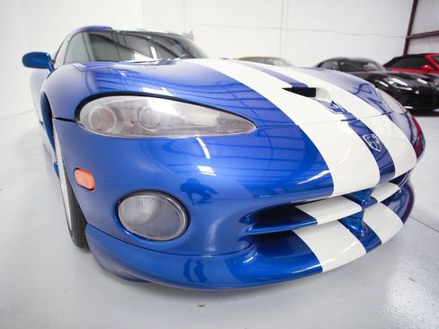 Used 1996 Dodge Viper GTS RWD image 11