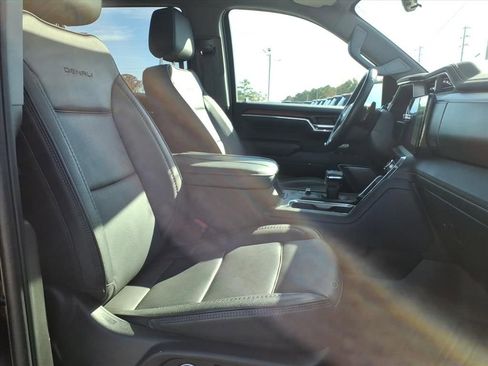 Used 2024 GMC Sierra 1500 Denali image 13
