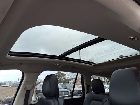 Certified 2024 Lincoln Aviator Premiere w/ Premium Package image 11