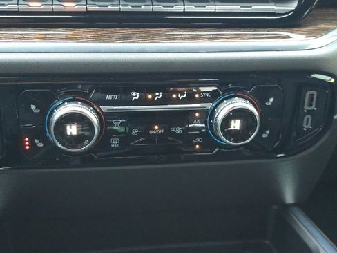 Used 2024 GMC Sierra 1500 Elevation w/ Elevation Premium Package image 32