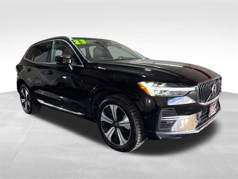 Used 2023 Volvo XC60 T8 Plus AWD/4WD image 3