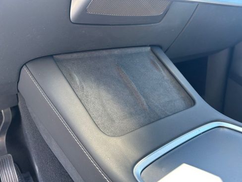 Used 2022 Tesla Model Y Long Range AWD/4WD image 20