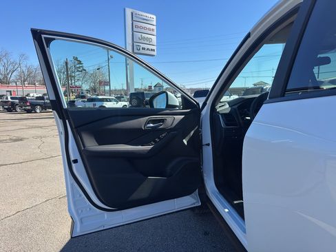 New 2026 Nissan Rogue SV image 19