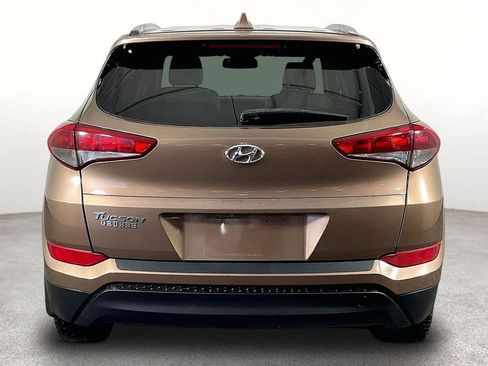 Used 2017 Hyundai Tucson SE Plus FWD image 5