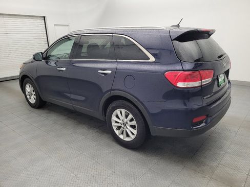 Used 2020 Kia Sorento LX w/ LX I4 Convenience Package FWD image 3