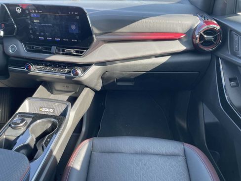 Used 2025 Chevrolet Equinox RS w/ Safety and Technology Package FWD image 29