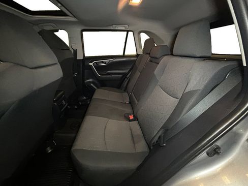 Used 2019 Toyota RAV4 XLE w/ Convenience Package AWD/4WD image 14