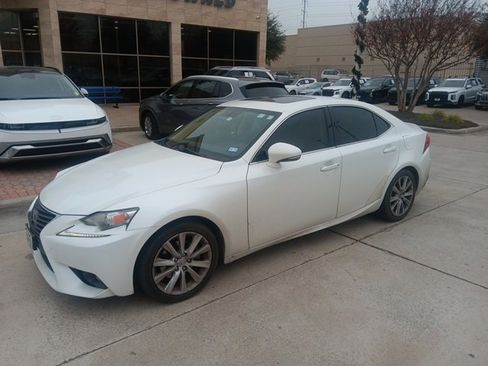 Used 2015 Lexus IS 250 image 4