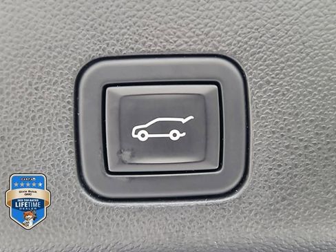 Certified 2023 GMC Yukon Denali w/ Max Trailering Package AWD/4WD image 6