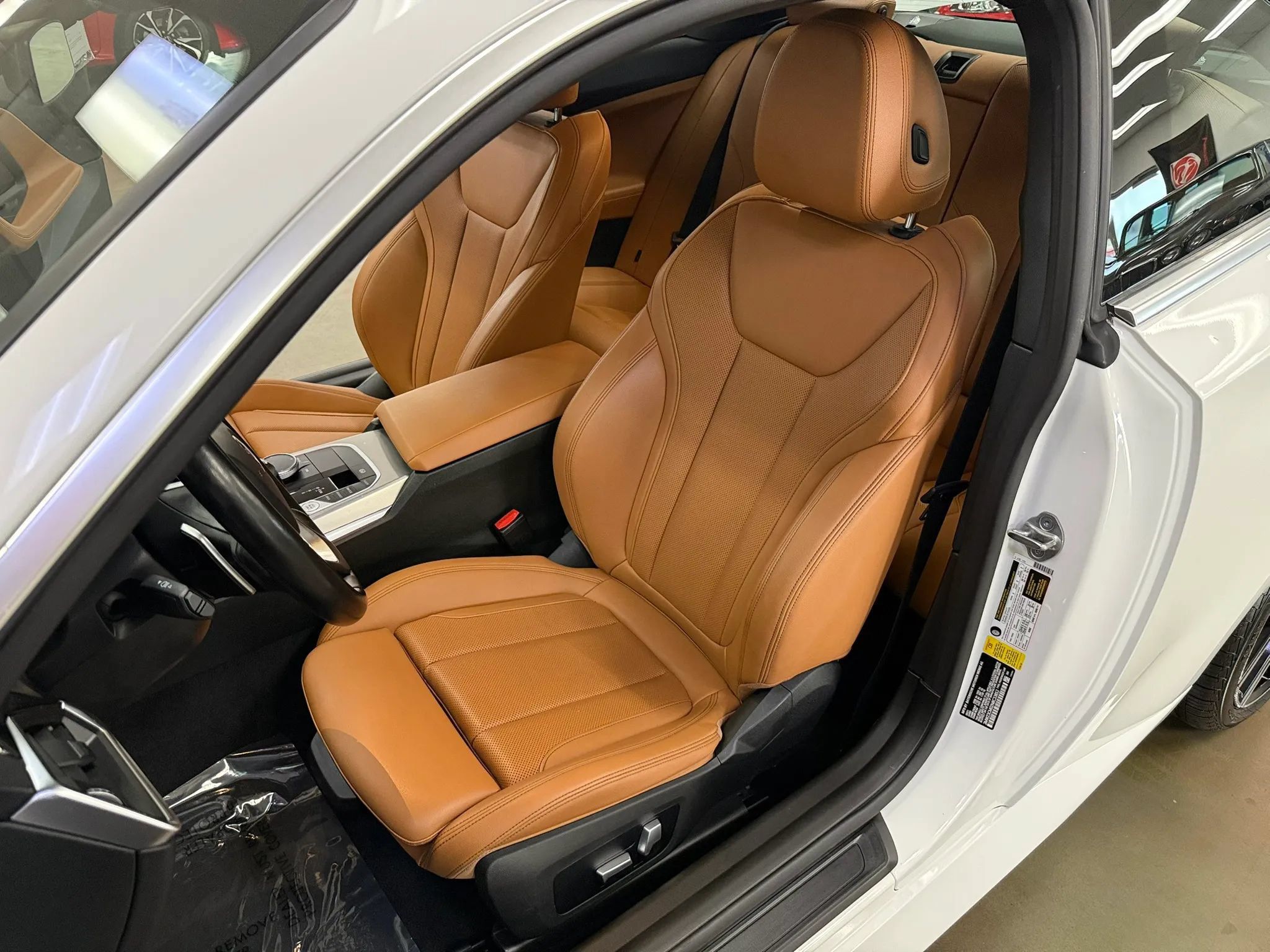 Used 2022 BMW 230i Coupe w/ Premium Package RWD image 9
