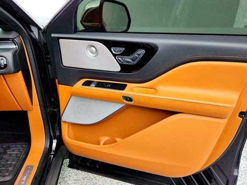 Used 2021 Lincoln Aviator Black Label Grand Touring image 25