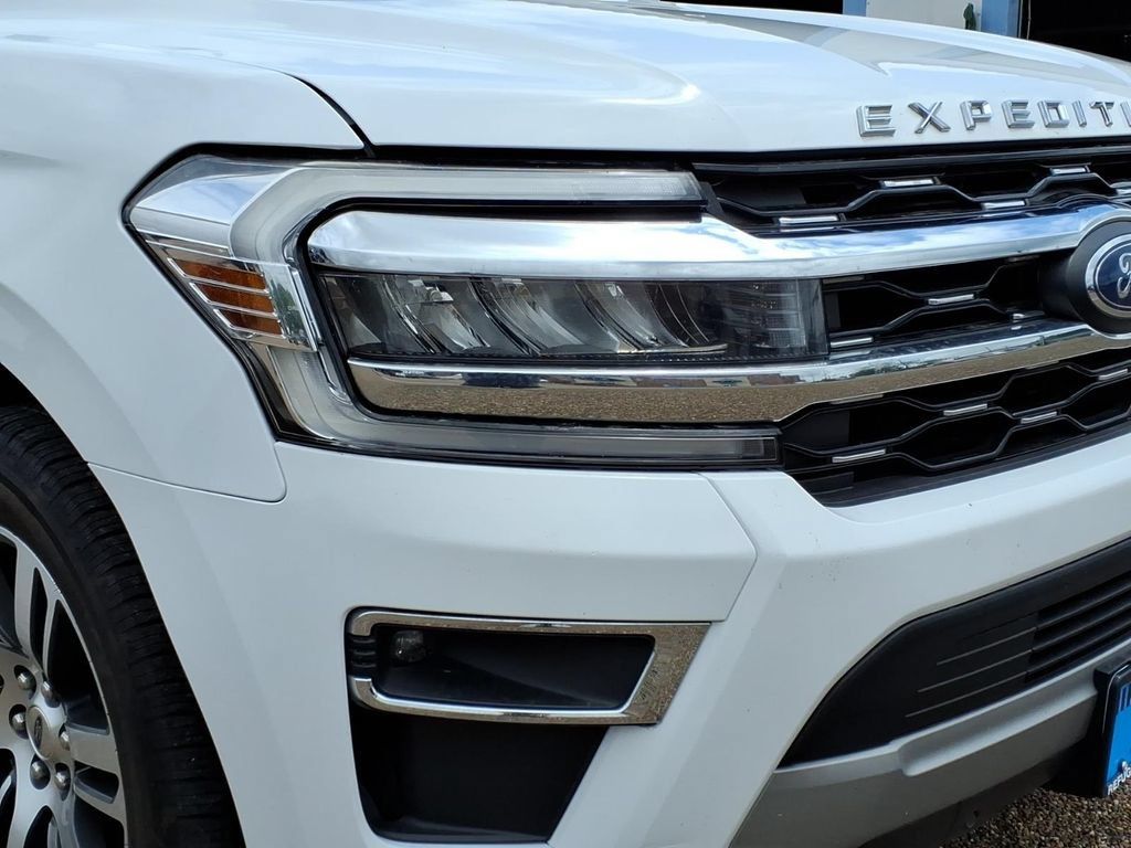 Used 2022 Ford Expedition Limited RWD image 8