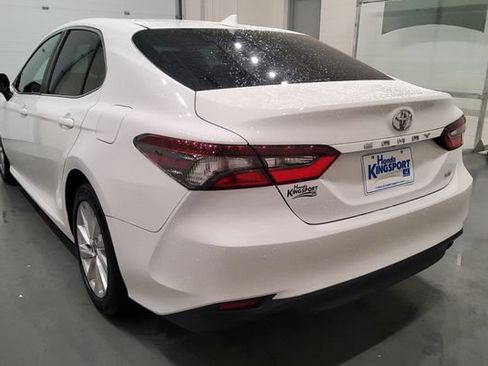 Used 2024 Toyota Camry LE FWD image 7