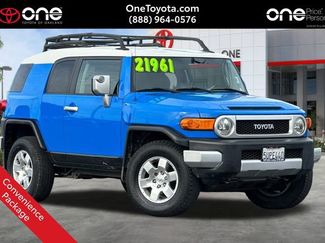 Used 2007 Toyota FJ Cruiser 4WD video 1
