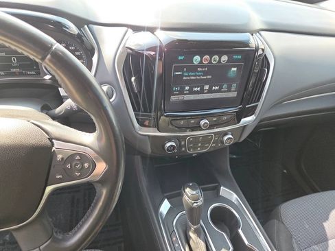 Used 2018 Chevrolet Traverse LT AWD/4WD image 33