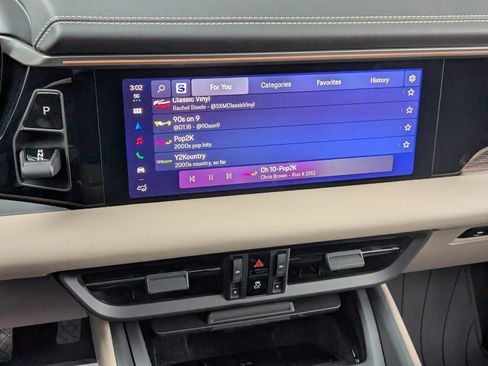 New 2026 Porsche Macan 4 Electric image 18