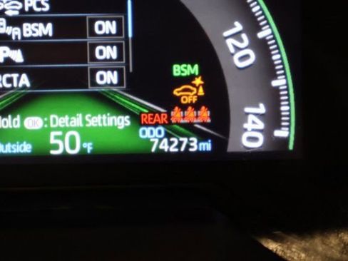 Used 2022 Toyota RAV4 Limited image 28