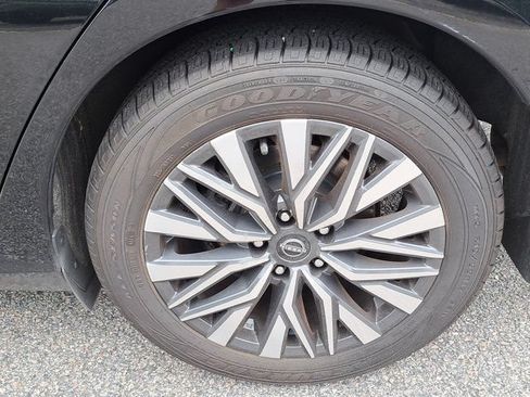 Used 2024 Nissan Altima 2.5 SV FWD image 31