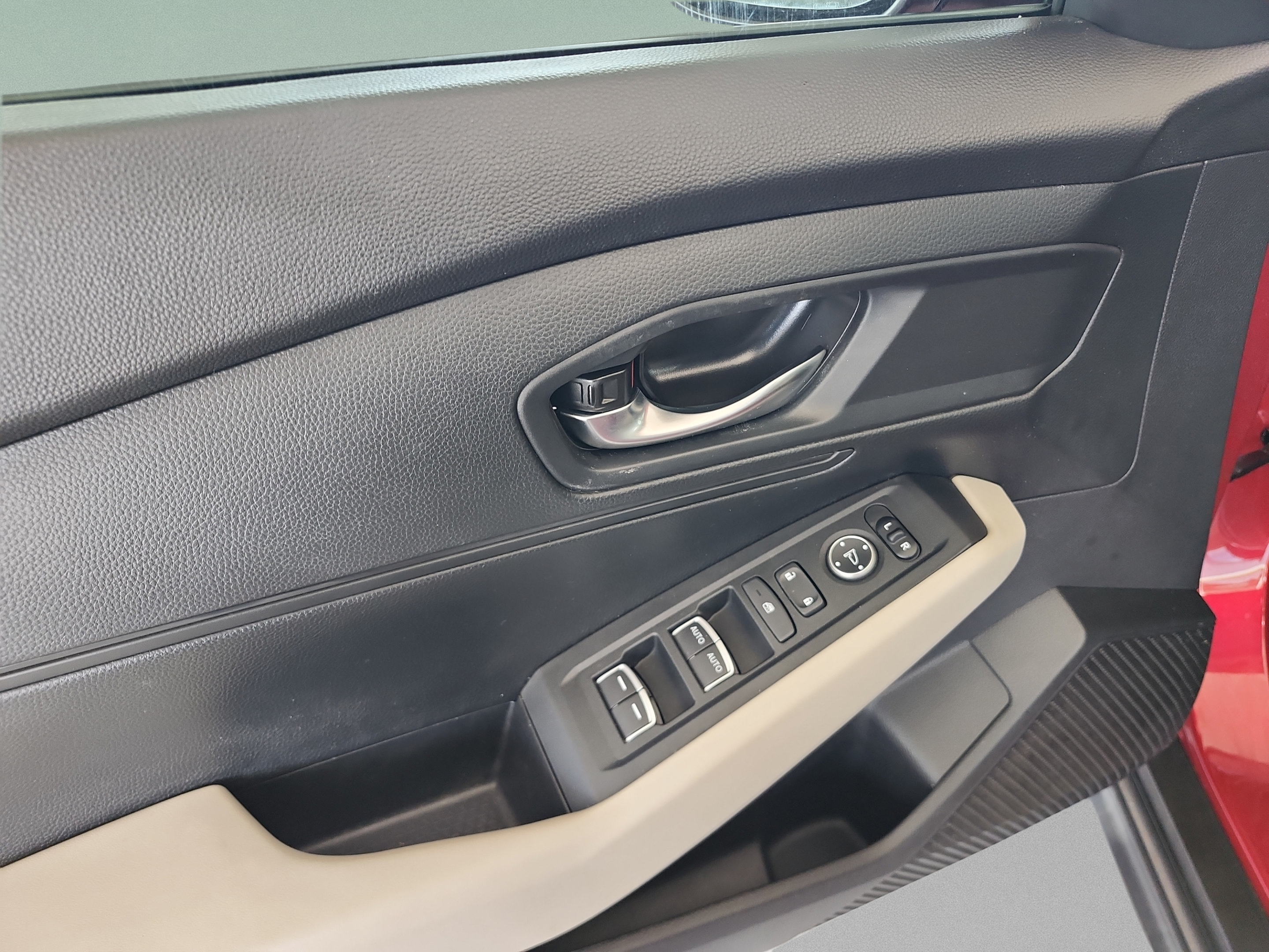 Used 2023 Honda Accord LX image 17