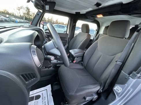 Used 2018 Jeep Wrangler Sport w/ Trailer Tow Group image 13