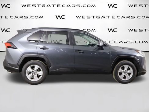 Used 2019 Toyota RAV4 XLE FWD image 44