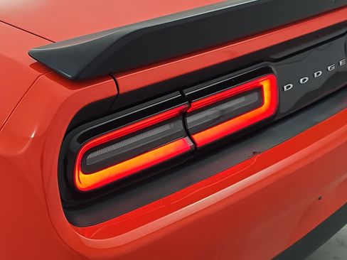 Used 2021 Dodge Challenger R/T Scat Pack w/ Plus Package image 29