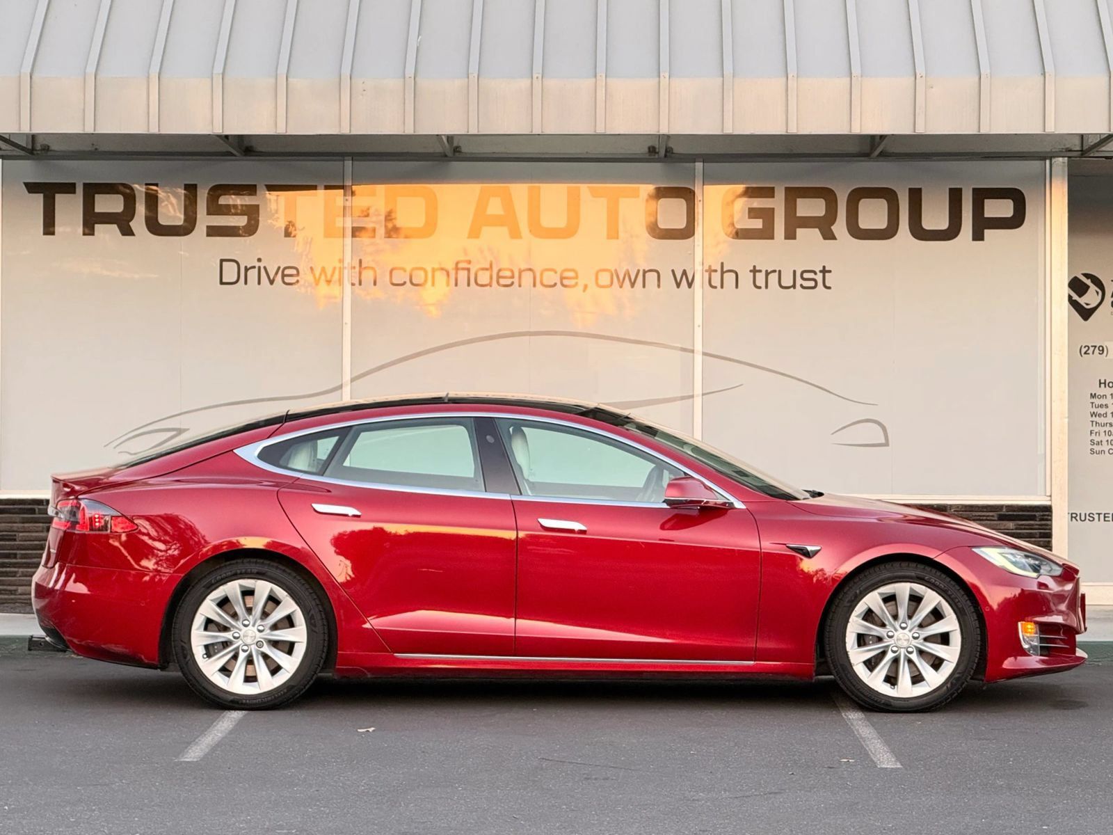 Used 2017 Tesla Model S 100D AWD/4WD image 5