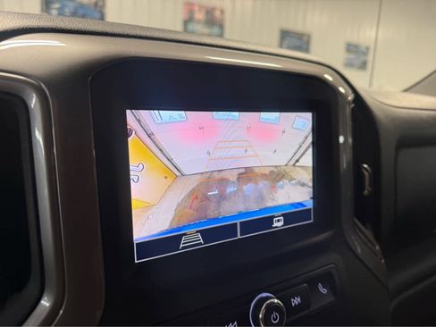 Used 2023 Chevrolet Silverado 1500 Custom AWD/4WD image 17