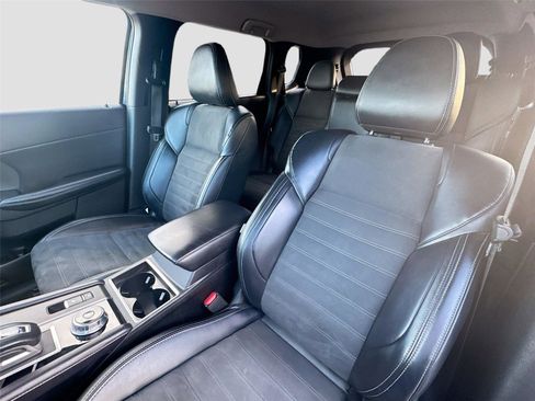 Used 2024 Mitsubishi Outlander SE image 21