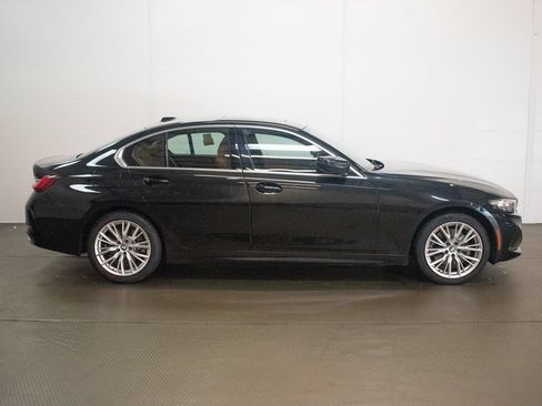 Used 2023 BMW 330i xDrive Sedan w/ Premium Package AWD/4WD image 3