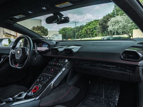 Used 2015 Lamborghini Huracan LP 610-4 AWD/4WD image 19