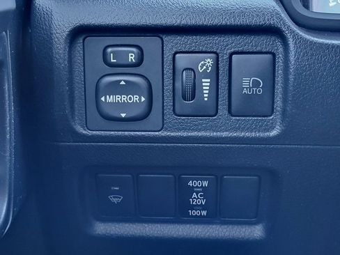 Used 2020 Toyota 4Runner SR5 Premium image 19