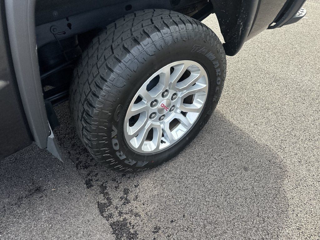 Used 2019 GMC Sierra 1500 SLE w/ SLE Value Package AWD/4WD image 13