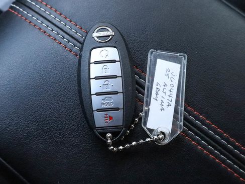 Used 2025 Nissan Altima 2.5 SR w/ SR Premium Package image 31