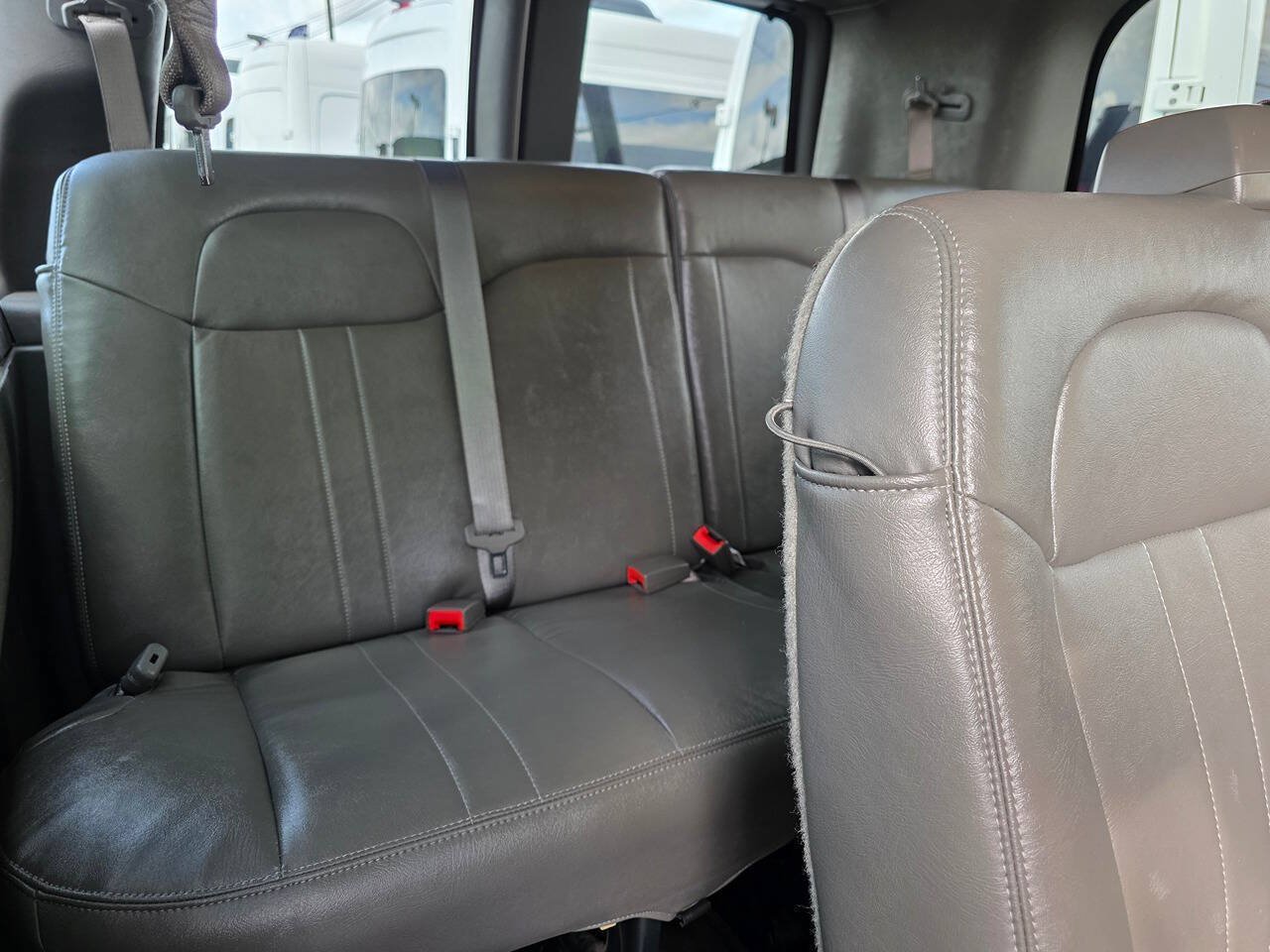 Used 2024 Chevrolet Express 3500 LS RWD image 12