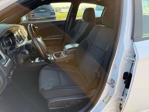 Certified 2022 Dodge Charger SXT image 8