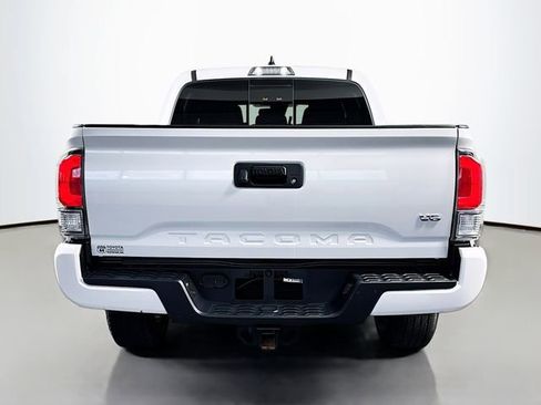 Used 2023 Toyota Tacoma TRD Sport AWD/4WD image 7