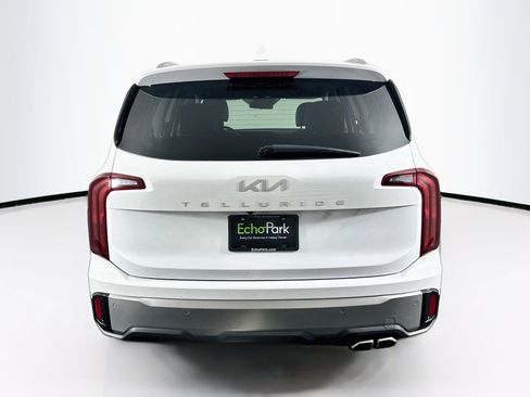 Used 2025 Kia Telluride S FWD image 7