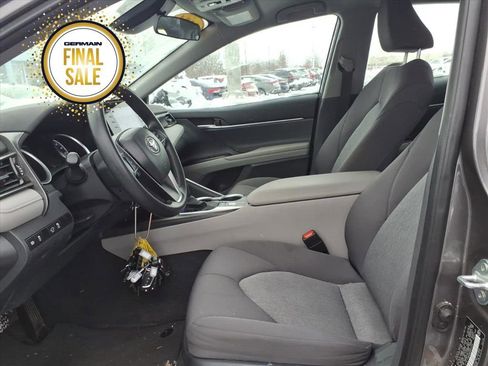 Used 2024 Toyota Camry LE image 10