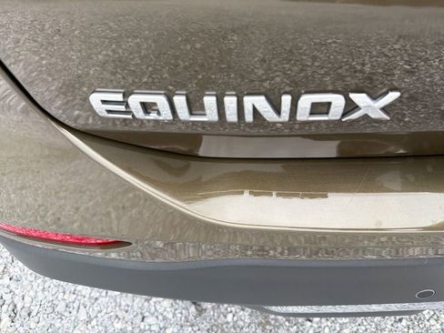 Used 2023 Chevrolet Equinox LT image 39