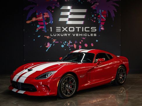 Used 2017 Dodge Viper GTS RWD image 1