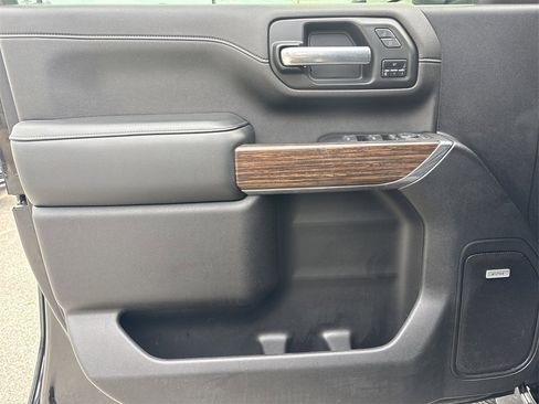 Used 2023 Chevrolet Silverado 2500 High Country w/ Z71 Off-Road Package image 14