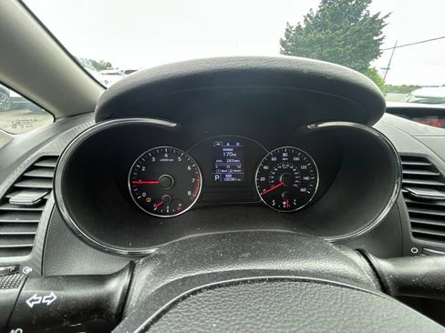 Used 2015 Kia Forte EX FWD image 9