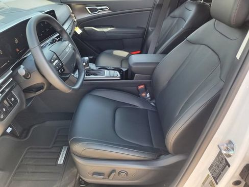 New 2026 Kia Sportage EX FWD image 8