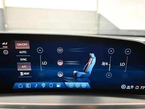 Used 2024 Cadillac Lyriq Luxury RWD image 10