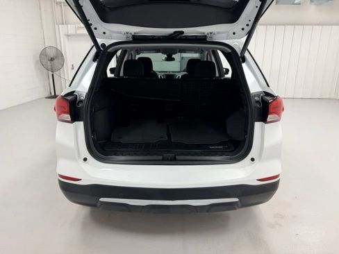 Certified 2024 Chevrolet Equinox LT FWD image 22