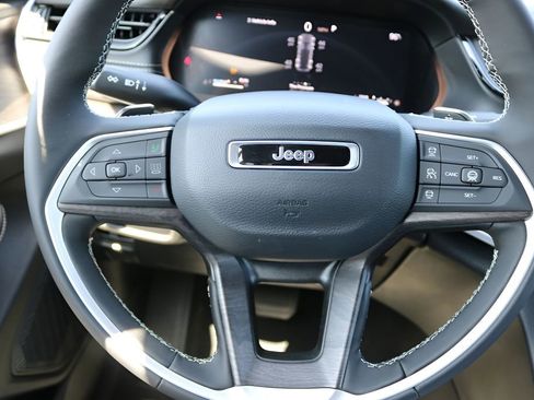 New 2026 Jeep Grand Cherokee Limited AWD/4WD image 22